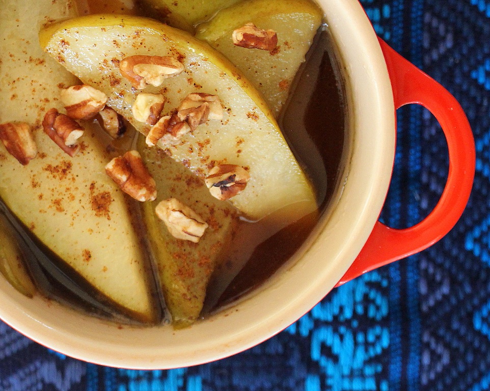 Pears and Piloncillo | Peras con Piloncillo