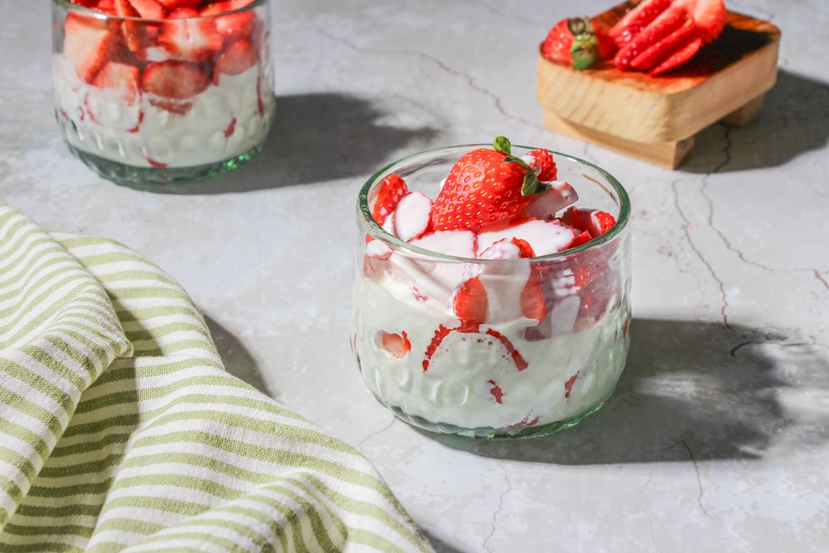 BEST Fresas con Crema (Mexican Strawberries and Cream)