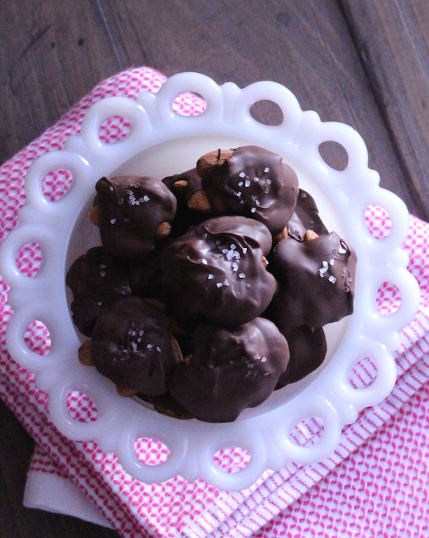 dulce-de-leche-chocolate-clusters
