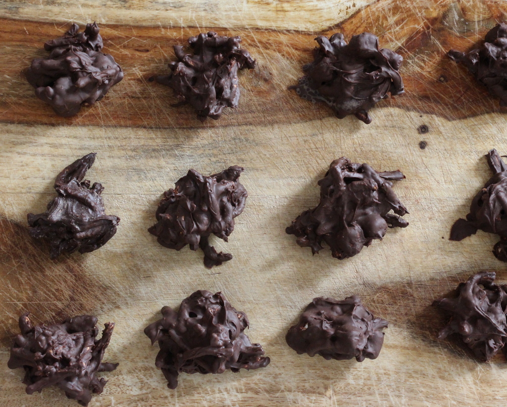 How to Make Chocolate Haystacks | Lola's Cocina