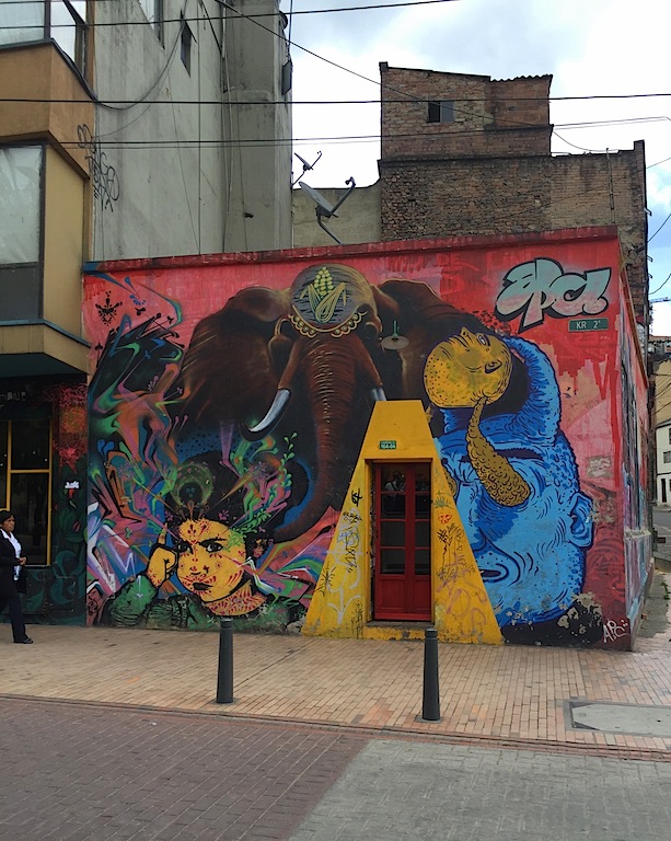 StinkFish Street Art Bogota