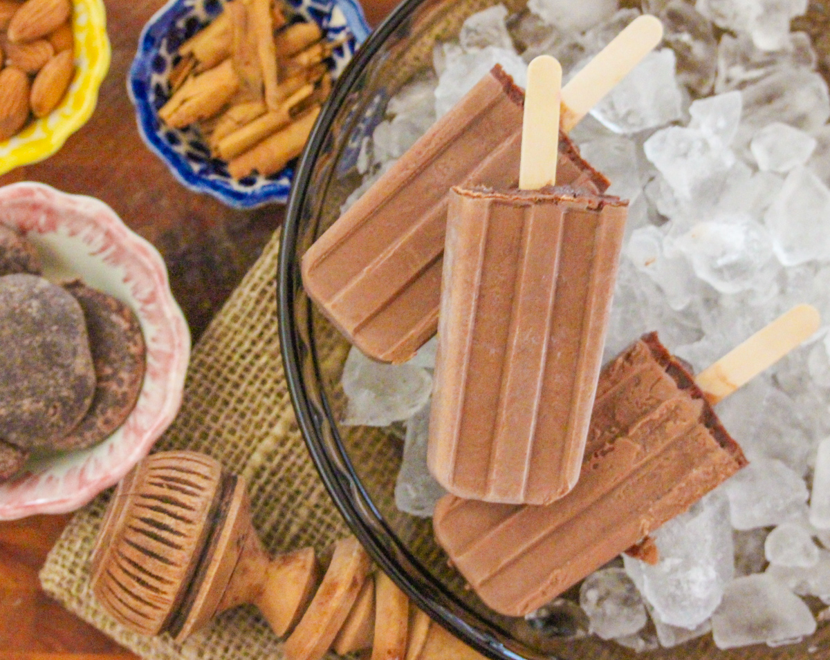 Mexican chocolate popsicles Mexican hot chocolate popsicles Paleta de chocolate Chocolate paleta Paletas de helado de chocolate Mexican popsicles Mexican paletas Mexican paletas recipe