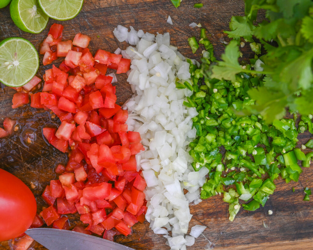 Salsa bandera Pico de galo Pico de galo Mexican salsa recipe Mexican salsa Mexican salsa recipes authentic