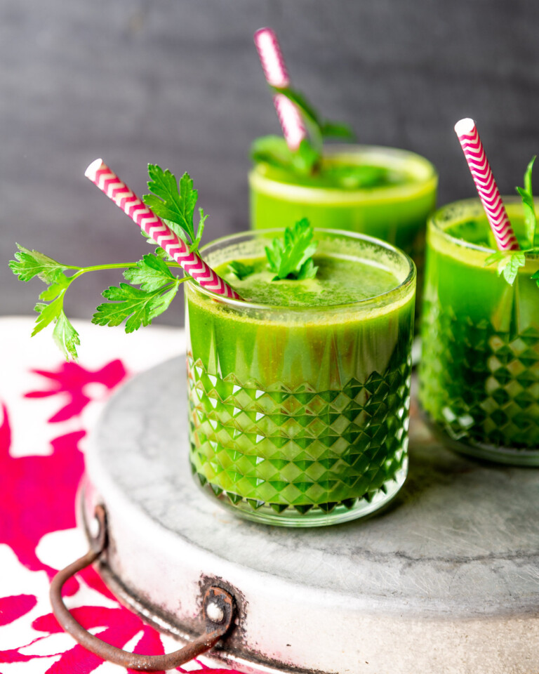 5Minute Jugo Verde (Authentic Mexican Green Juice)
