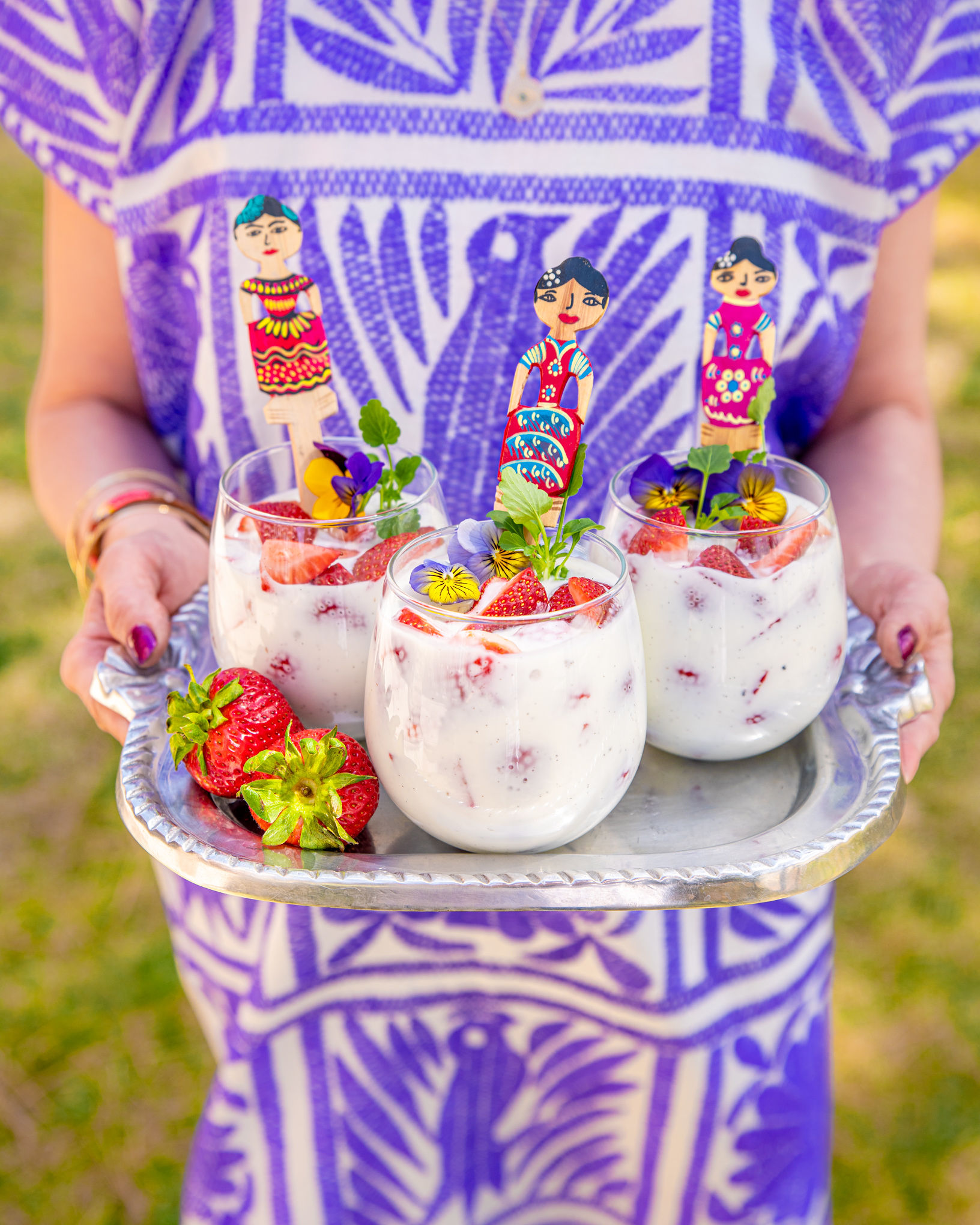 Fresas con Crema (Mexican Strawberries and Cream) - Isabel Eats