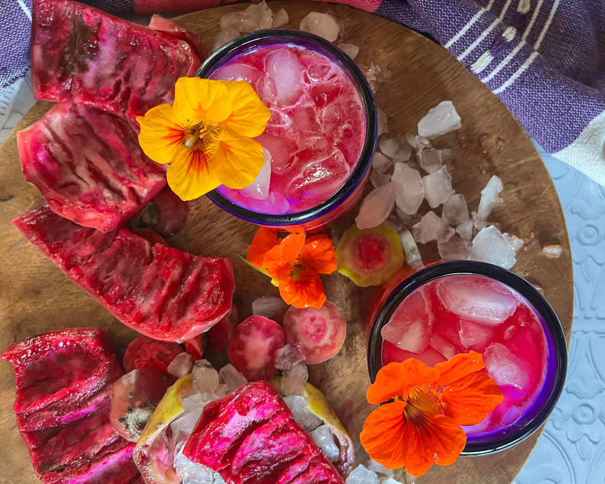 Hot Pink Agua de Tuna (Prickly Pear Agua Fresca)