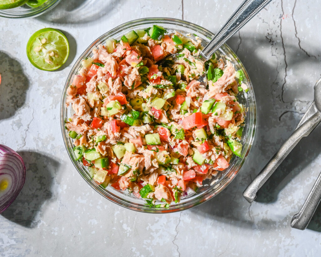 Ceviche de atun Tuna ceviche Tuna ceviche recipe Canned tuna ceviche