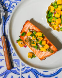 Salm&oacute;n con miel Salmon con mango Salmon with mango salsa Honey dill salmon