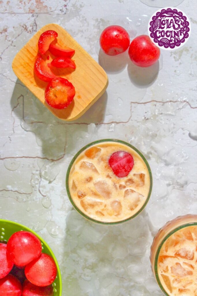 Plum agua fresca Plum drink recipe Agua de ciruela Agua de ciruela roja Agua fresca de ciruela